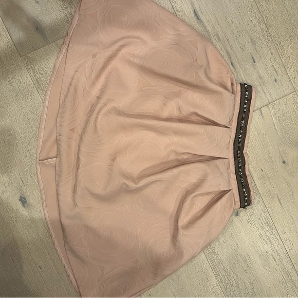 Pink skirt with jeweled ribbon waist. - Picture 5 of 6